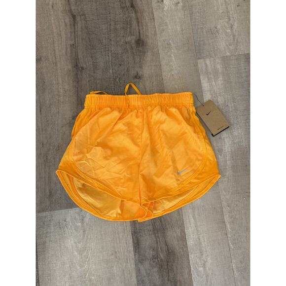 Nike Women’s Dri-FIT Running Shorts XS Orange CU8890-718 NWT Lightweight - Picture 2 of 10